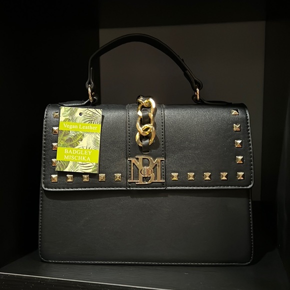 Badgley Mischka Handbags - Badgley Mischka Plain Grain Crossbody